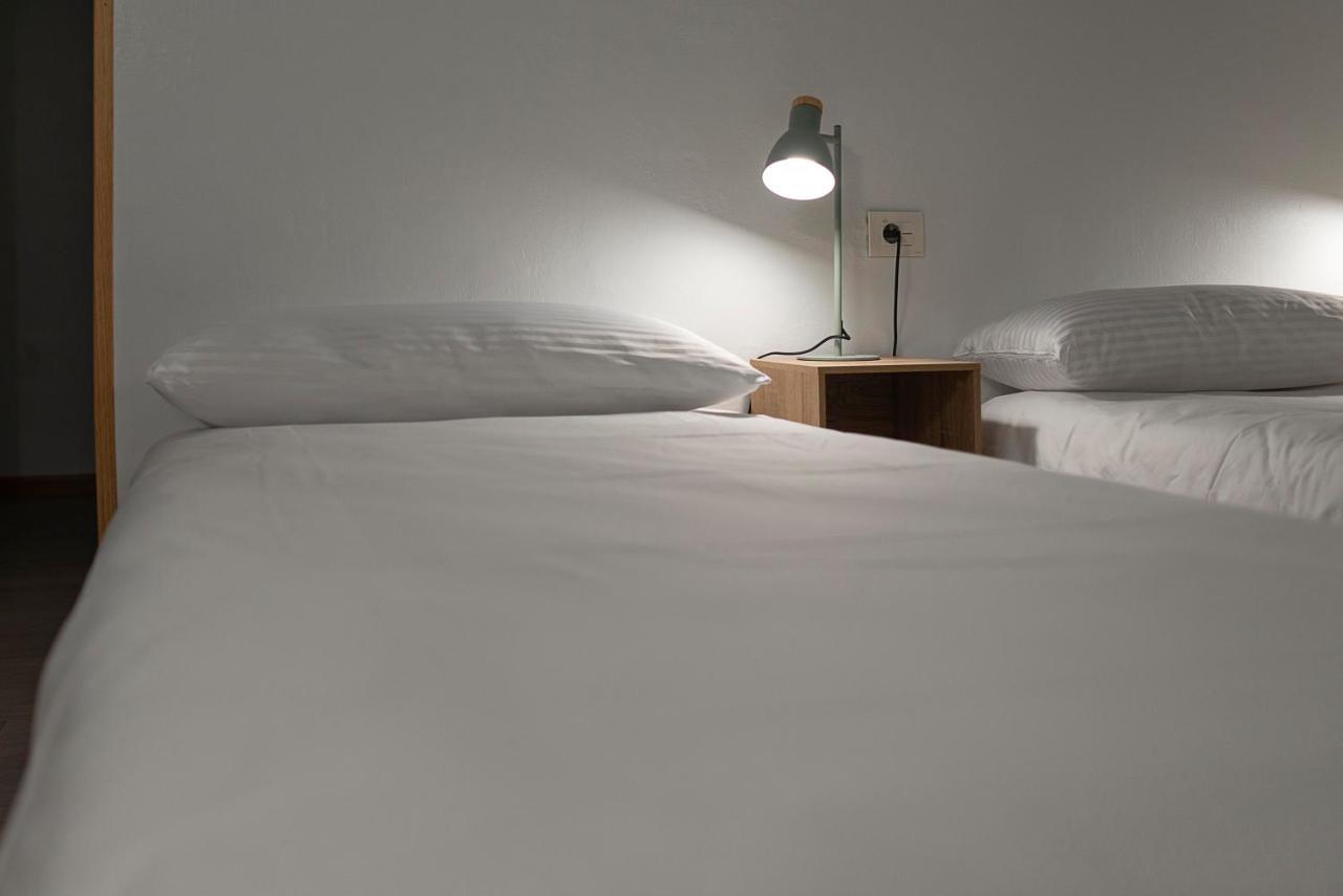Hostal Santa Cruz 圣地亚哥－德孔波斯特拉 外观 照片