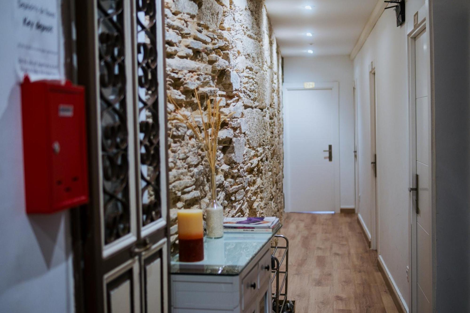 Hostal Santa Cruz 圣地亚哥－德孔波斯特拉 外观 照片